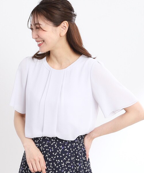 Reflect(リフレクト)の「【UVカット/接触冷感/マシンウォッシュ可能】タックデザインブラウス(シャツ/ブラウス・レディース・アイボリー/ブラック/サックスブルー/ライトグレー/ピンク・05/07/09/11/13/15 /17)」の12枚目の写真