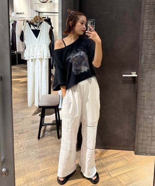 JEANASIS(ジーナシス)の「landscape ボートネックプリント TEE/492482(Tシャツ/カットソー・レディース・アイボリー/ブラック/チャコールグレー/ホワイト・MEDIUM/LARGE)」の17枚目の写真