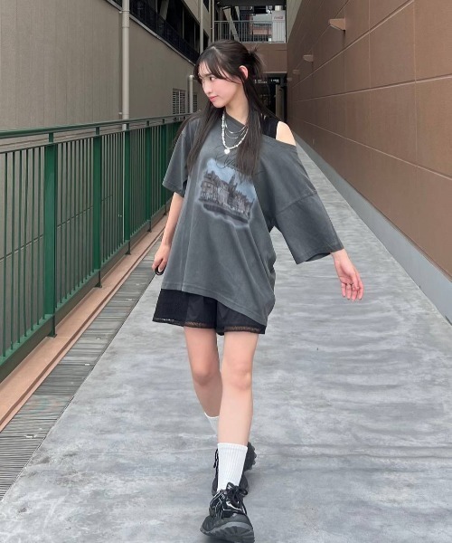 JEANASIS(ジーナシス)の「landscape ボートネックプリント TEE/492482(Tシャツ/カットソー・レディース・アイボリー/ブラック/チャコールグレー/ホワイト・MEDIUM/LARGE)」の22枚目の写真