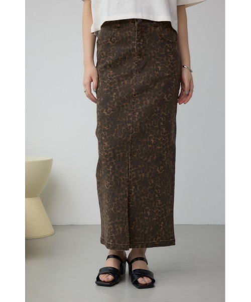 AZUL by moussy（アズールバイマウジー）の「AZUL DENIM レオパードハイウエストスカート（デニムスカート・レディース・ブラウン系その他・SMALL/MEDIUM）」の2枚目の写真