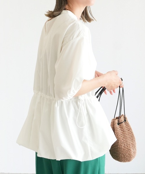 reca（レカ）の「裾バルーンペプラムブラウス（シャツ/ブラウス・レディース・オフホワイト/ブラック・M）」の6枚目の写真