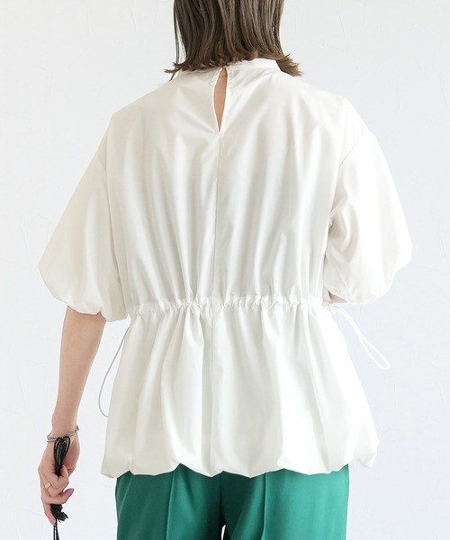 reca（レカ）の「裾バルーンペプラムブラウス（シャツ/ブラウス・レディース・オフホワイト/ブラック・M）」の4枚目の写真