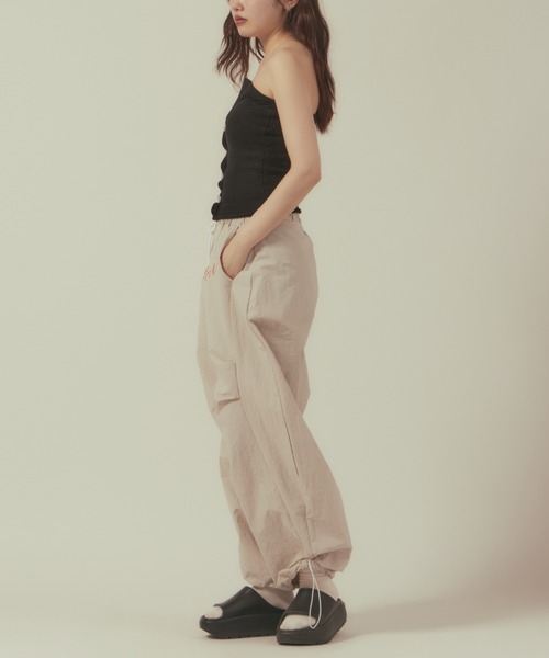 BLANK　（ブランク）の「▲Nuance Design Button Bare top/ニュアンスデザインボタンベアトップ（チューブトップ・レディース・ブラック/ホワイト・FREE）」の14枚目の写真