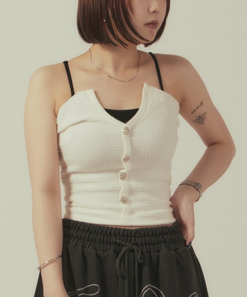 BLANK　（ブランク）の「▲Nuance Design Button Bare top/ニュアンスデザインボタンベアトップ（チューブトップ・レディース・ブラック/ホワイト・FREE）」の10枚目の写真