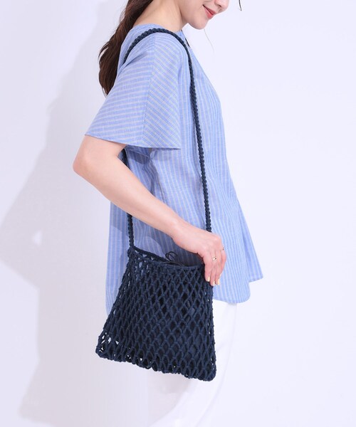 SHOO・LA・RUE（シューラルー）の「マクラメショルダーバッグ（ショルダーバッグ・レディース・ネイビー/アイボリー/キャメル・00）」の8枚目の写真