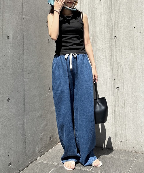 ISOOK(アイスー)の「【ISOOK / アイスー】ビスチェライクレイヤードタンクトップ / リブタンクトップ フェイクレイヤード 重ね着風 クルーネック ミドル丈 インナー 赤 白 黒 ZOZOTOWN限定(タンクトップ・レディース・ホワイト/レッド/ブラック・FREE)」の14枚目の写真