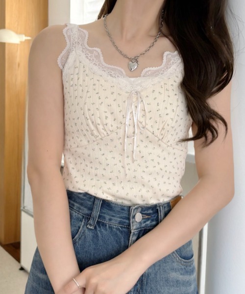 Ada.（エイダ）の「小花柄 レースデザイン キャミソール（キャミソール・レディース・アイボリー/オートミール/オフホワイト・FREE）」の6枚目の写真