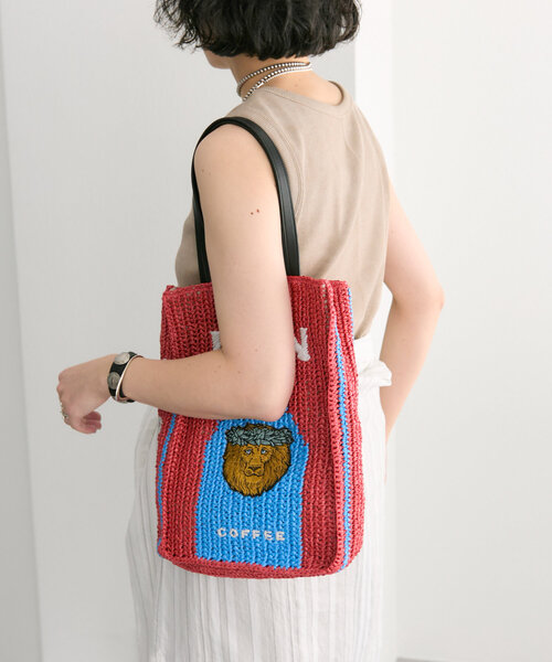 ear PAPILLONNER（イアパピヨネ）の「LION COFFEE(ライオンコーヒー