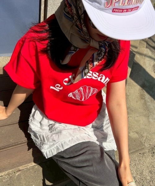 ipugo(イプゴ)の「ipugo/イプゴ クロワッサンロゴトップス 秋物 秋服 2026年秋冬(Tシャツ/カットソー・レディース・レッド/ホワイト/ネイビー・FREE)」の19枚目の写真