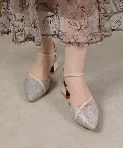 Kana（カナ）の「シャイニー グリッター チャンキーヒール フォーマル パンプス 結婚式 お呼ばれ オケージョン（パンプス・レディース・ベージュ/ブラック/シルバー・23.5/24/24.5/23/22.5）」の2枚目の写真