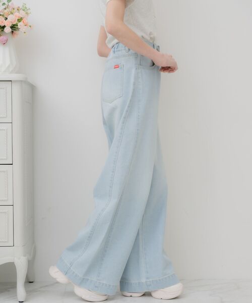 ems excite（エムズエキサイト）の「【新色追加】サイド切替ワイドPT（デニムパンツ・レディース・ブルー系その他5/ライトブルー/オフホワイト/ブラック・FREE）」の7枚目の写真