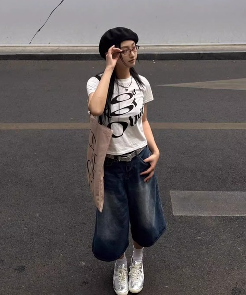 DIAVEL(ディアベル)の「半袖アートロゴプリントTシャツ(Tシャツ/カットソー・レディース・ブラック/ホワイト・M)」の3枚目の写真