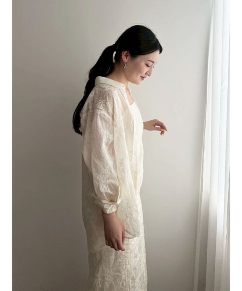 LAGUNAMOON（ラグナムーン）の「シアーエンブロイダリーワンピース（ワンピース・レディース・アイボリー/ブラック・MEDIUM/SMALL）」の10枚目の写真