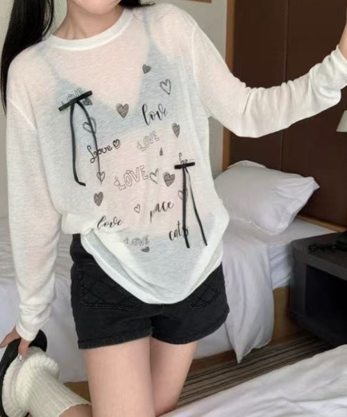 Achic（アシック）の「リボン付きハートロゴプリントロンT（Tシャツ/カットソー・レディース・ホワイト/ブラック・M）」の2枚目の写真