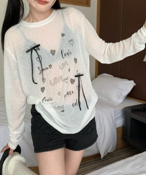 Achic（アシック）の「リボン付きハートロゴプリントロンT（Tシャツ/カットソー・レディース・ホワイト/ブラック・M）」の6枚目の写真