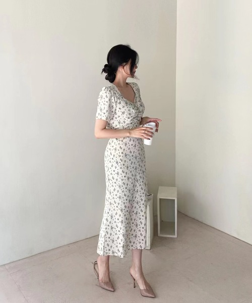 Doula Doula(ドゥーラドゥーラ)の「バックオープン小花柄ワンピース(ワンピース・レディース・ブラック/ホワイト/グリーン・FREE)」の13枚目の写真