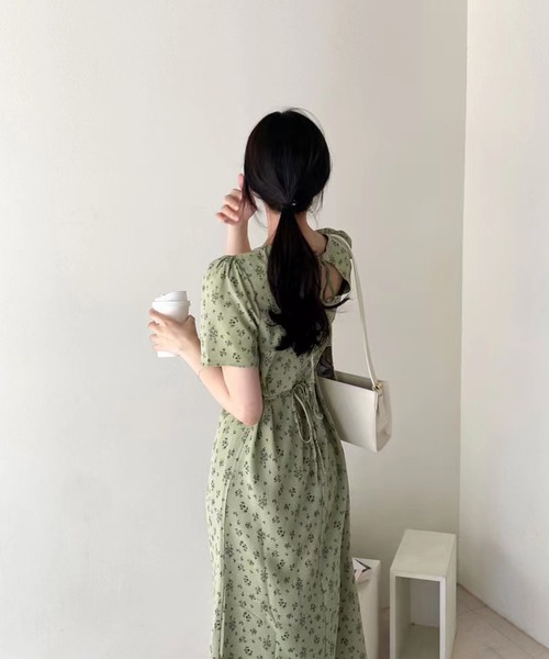 Doula Doula(ドゥーラドゥーラ)の「バックオープン小花柄ワンピース(ワンピース・レディース・ブラック/ホワイト/グリーン・FREE)」の21枚目の写真