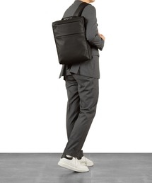 World Traveler（ワールドトラベラー）の「アーレイF A4サイズ収納可能 14inchPC収納 68852（ビジネスバッグ・メンズ）」