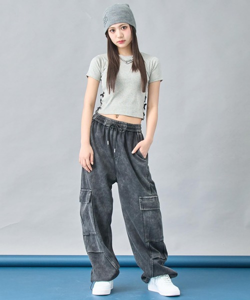 ANAP(アナップ)の「サイドリボン ミニマムTシャツ(Tシャツ/カットソー・レディース・ライトグレー/オフホワイト/ブラック・XS/S)」の14枚目の写真