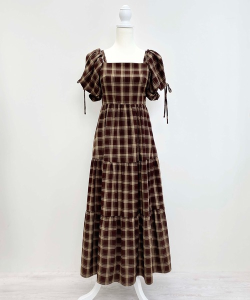 INGNI(イング)の「2Wayオフショルチェック柄ティアードワンピース(ワンピース・レディース・ネイビー系2/ブラック系/ワイン系8・M)」の7枚目の写真