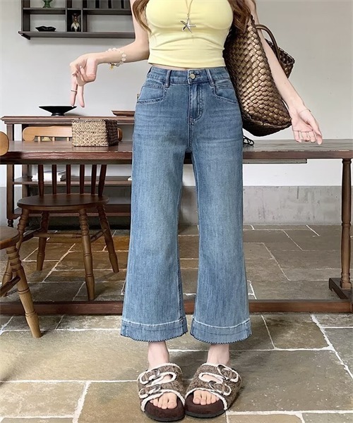 FREE STYLISTS(フリー スタイリスト)の「裾切り替え配色ステッチデニムパンツ(デニムパンツ・レディース・ライトブルー/インディゴブルー・L/XL/3XL/5XL/M/4XL/S/2XL)」の6枚目の写真