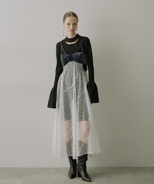 VIOLETTA（ヴィオレッタ）の「エスカルゴラインレースキャミワンピース（ワンピース・レディース・アイボリー/ブラック/ブルーグレー・FREE）」の3枚目の写真