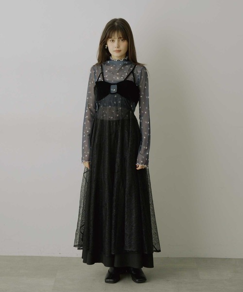 VIOLETTA（ヴィオレッタ）の「エスカルゴラインレースキャミワンピース（ワンピース・レディース・アイボリー/ブラック/ブルーグレー・FREE）」の2枚目の写真