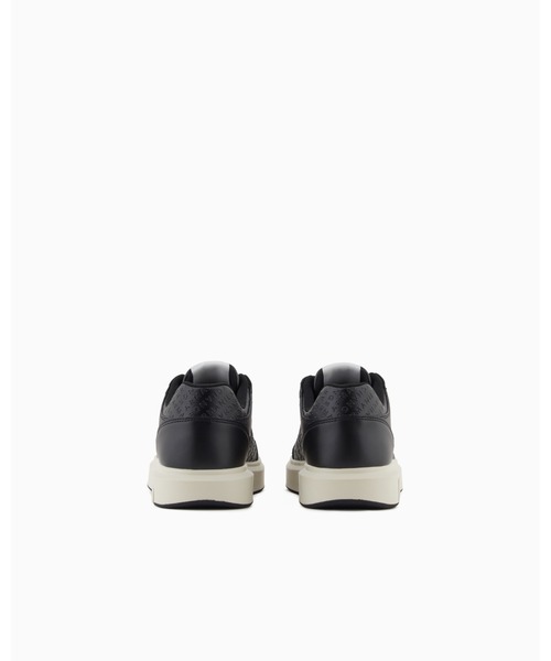 ARMANI EXCHANGE(アルマーニエクスチェンジ)の「【A|X アルマーニ エクスチェンジ】オールオーバーエンボスロゴ レースアップスニーカー(スニーカー・メンズ・オフホワイト/ブラック・6/5.5/7/9/8/6.5/7.5/8.5/9.5)」の5枚目の写真