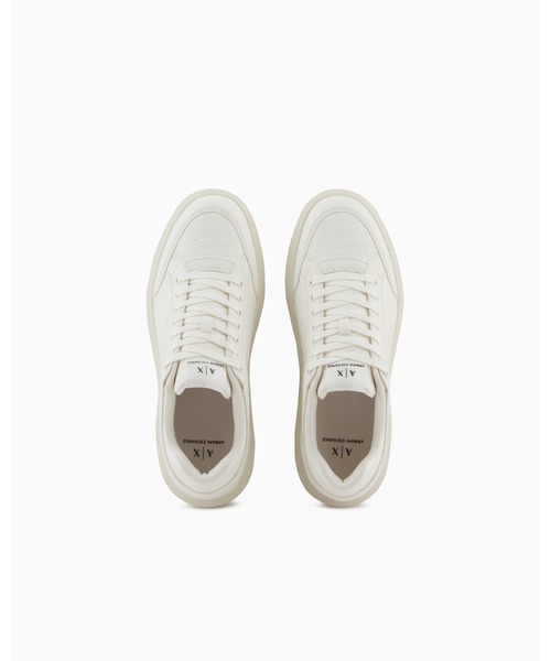 ARMANI EXCHANGE(アルマーニエクスチェンジ)の「【A|X アルマーニ エクスチェンジ】オールオーバーエンボスロゴ レースアップスニーカー(スニーカー・メンズ・オフホワイト/ブラック・6/5.5/7/9/8/6.5/7.5/8.5/9.5)」の8枚目の写真