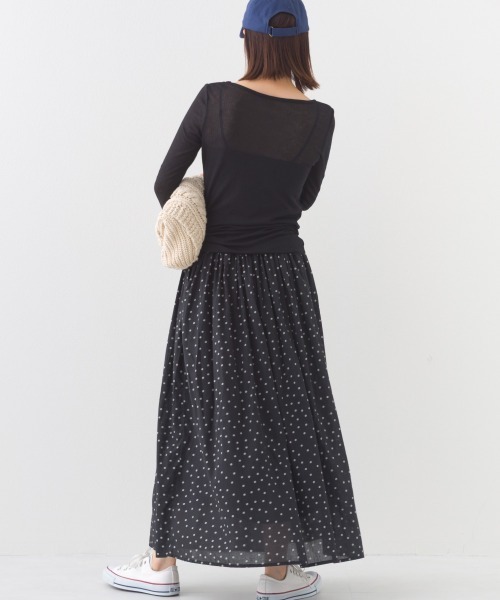 OMNES（オムネス）の「リブシアークルーネック長袖トップスカットソー（Tシャツ/カットソー・レディース・ホワイト/ピンク/レッド/ブラック/グレー・FREE）」の15枚目の写真