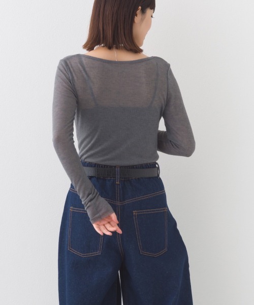 OMNES（オムネス）の「リブシアークルーネック長袖トップスカットソー（Tシャツ/カットソー・レディース・ホワイト/ピンク/レッド/ブラック/グレー・FREE）」の18枚目の写真