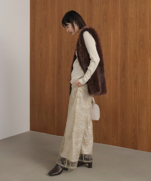 Bou Jeloud（ブージュルード）の「フラワーチュールモチーフパンツ（その他パンツ・レディース・ベージュ/ブラック・38）」の17枚目の写真