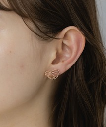 LA MUe（ラミュー）の「【LA MUE】ハートモチーフ メタルノンホールピアス（イヤリング）」