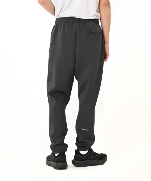 NEW BALANCE(ニューバランス)の「カードボードパンツ(スウェットパンツ・メンズ・チャコールグレー/ライトグレー・LARGE/X-LARGE/MEDIUM/SMALL)」の8枚目の写真