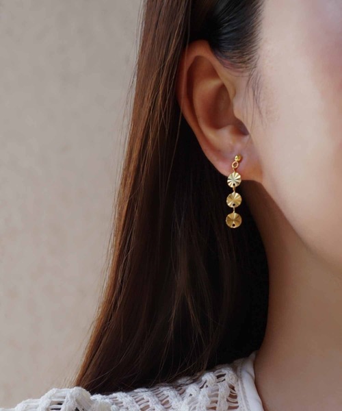 CERCA(チェルカ)の「saran jewelry/03 circle ピアス(ピアス(両耳用)・レディース・ゴールド/シルバー・FREE)」の2枚目の写真