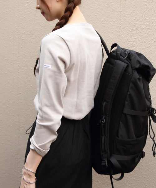 ORCIVAL（オーシバル）の「ORCIVAL/オーシバル　コットンロード ボートネックロングスリーブプルオーバー　BOAT NECK LONG SLEEVE PULLOVER B211（Tシャツ/カットソー・レディース・ブラック/ブルー/ネイビー/ベージュ/ブラウン・2）」の20枚目の写真