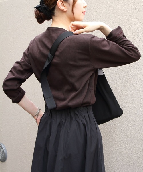 ORCIVAL（オーシバル）の「ORCIVAL/オーシバル　コットンロード ボートネックロングスリーブプルオーバー　BOAT NECK LONG SLEEVE PULLOVER B211（Tシャツ/カットソー・レディース・ブラック/ブルー/ネイビー/ベージュ/ブラウン・2）」の15枚目の写真