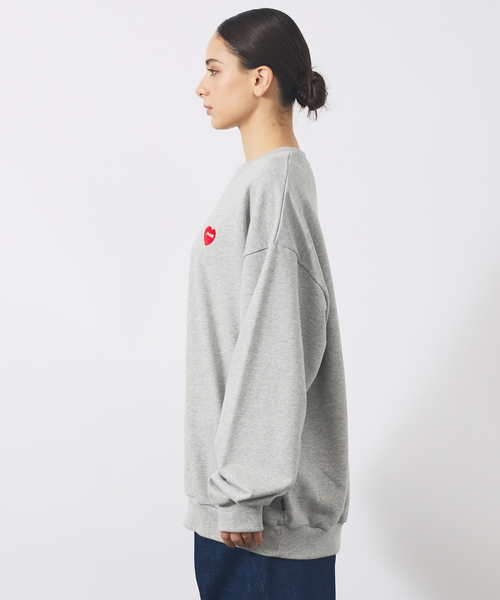 POLeR(ポーラー)の「【POLER / ポーラー】HEART LOGO EMBROIDERY CREW/ハートロゴ刺繍 クルーネックスウェット/ユニセックス(スウェット・メンズ・ブラック/グレー/グリーン・M/L)」の7枚目の写真