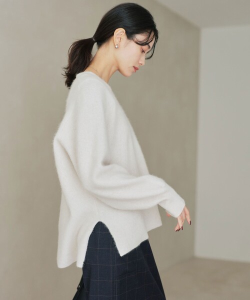 FOXブレンド フォルム Vネック ニット プルオーバー（ニット/セーター