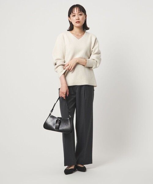 green label relaxing（グリーンレーベルリラクシング）の「FOXブレンド フォルム Vネック ニット プルオーバー（ニット/セーター・レディース・オフホワイト/ピンク/ライトグレー/ネイビー/コバルトブルー・FREE）」の8枚目の写真