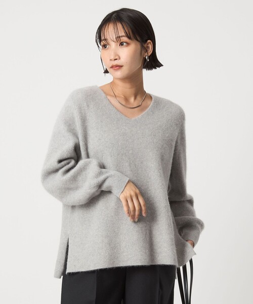 green label relaxing（グリーンレーベルリラクシング）の「FOXブレンド フォルム Vネック ニット プルオーバー（ニット/セーター・レディース・オフホワイト/ピンク/ライトグレー/ネイビー/コバルトブルー・FREE）」の14枚目の写真