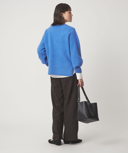 green label relaxing（グリーンレーベルリラクシング）の「FOXブレンド フォルム Vネック ニット プルオーバー（ニット/セーター・レディース・オフホワイト/ピンク/ライトグレー/ネイビー/コバルトブルー・FREE）」の22枚目の写真