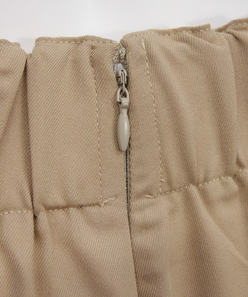 CLEAR BASIC（クリアベーシック）の「【低身長用サイズ有】クルミボタンハイウエストワイドパンツ[オフィスカジュアル 着回し抜群 大人]（その他パンツ・レディース・チャコールグレー/ベージュ/ブラウン・PF/F）」の4枚目の写真