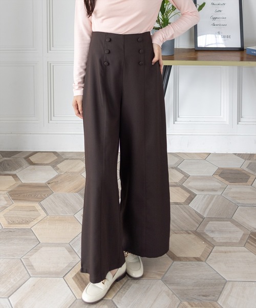 CLEAR BASIC（クリアベーシック）の「【低身長用サイズ有】クルミボタンハイウエストワイドパンツ[オフィスカジュアル 着回し抜群 大人]（その他パンツ・レディース・チャコールグレー/ベージュ/ブラウン・PF/F）」の17枚目の写真