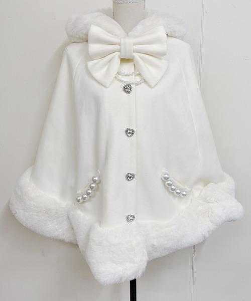 リボン付きボリュームファーフードケープコート（ポンチョ）｜MA