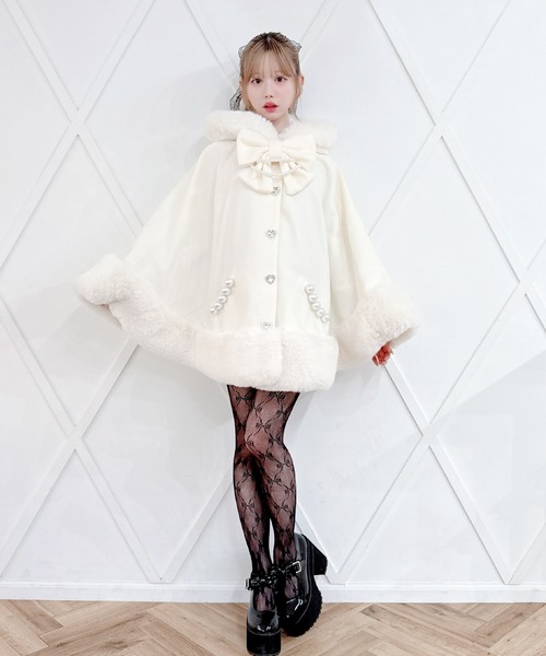 リボン付きボリュームファーフードケープコート（ポンチョ）｜MA*RS