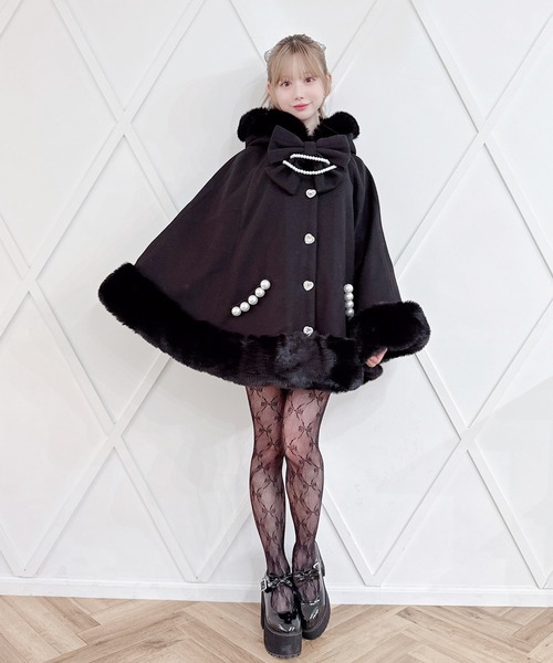 リボン付きボリュームファーフードケープコート（ポンチョ）｜MA*RS