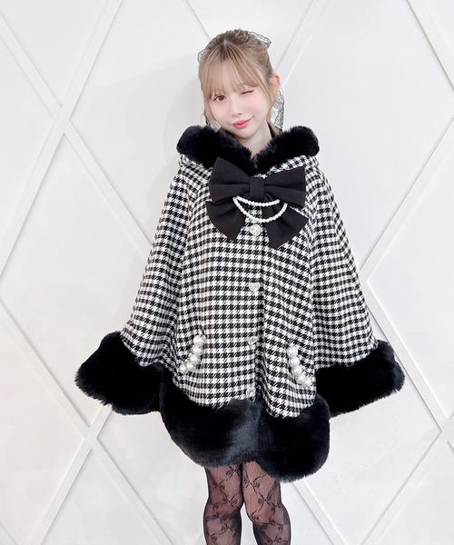 リボン付きボリュームファーフードケープコート（ポンチョ）｜MA*RS