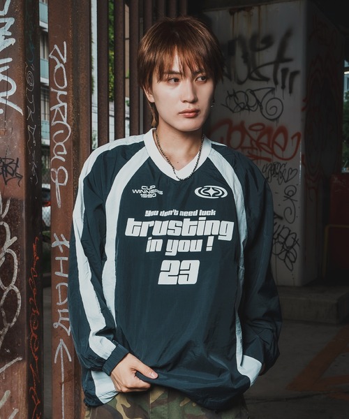 improves（インプローブス）の「ナイロン Vネック プルオーバー（Tシャツ/カットソー・メンズ・ブラック/ホワイト/ネイビー・LARGE/MEDIUM）」の6枚目の写真