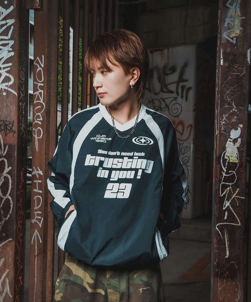 improves（インプローブス）の「ナイロン Vネック プルオーバー（Tシャツ/カットソー・メンズ・ブラック/ホワイト/ネイビー・LARGE/MEDIUM）」の7枚目の写真